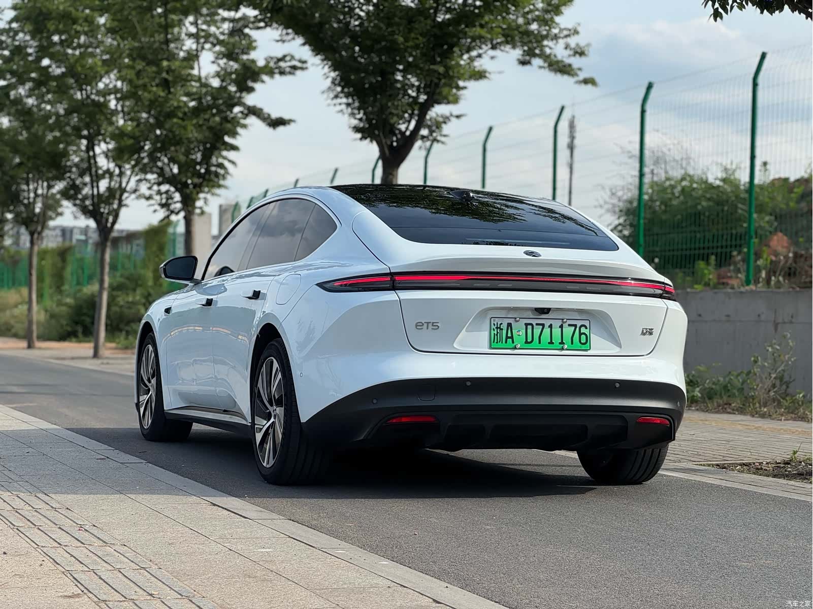 NIO ET5, 2025 все фото