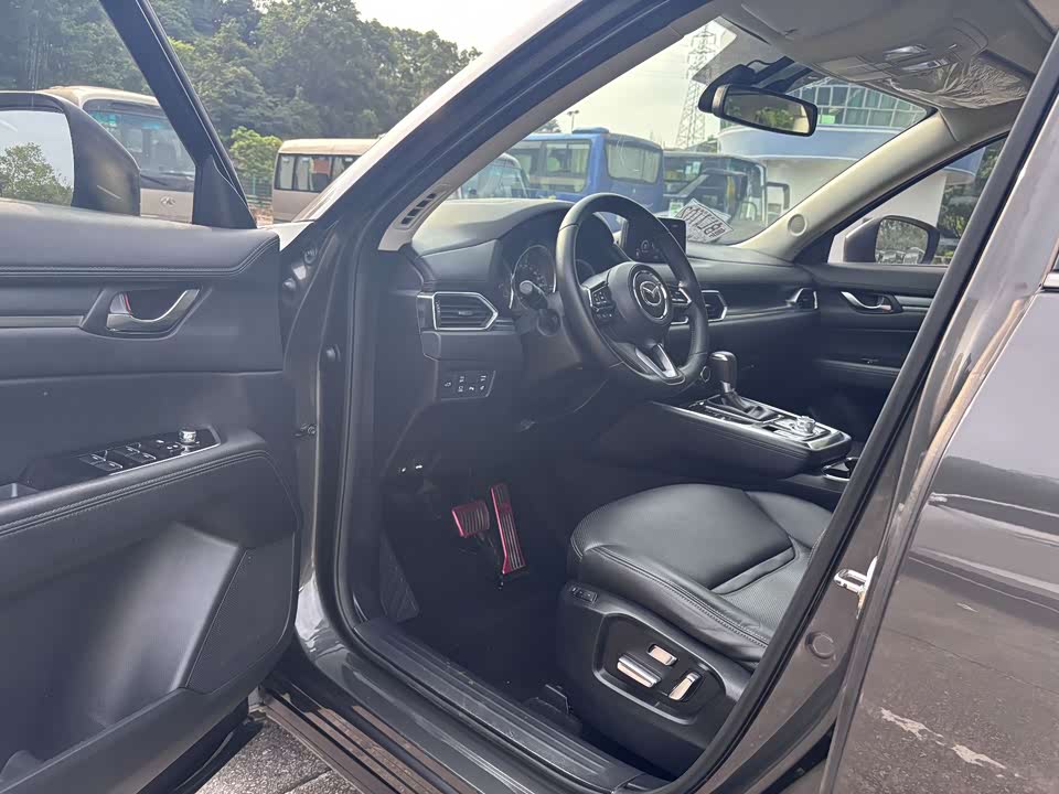 Mazda CX-8