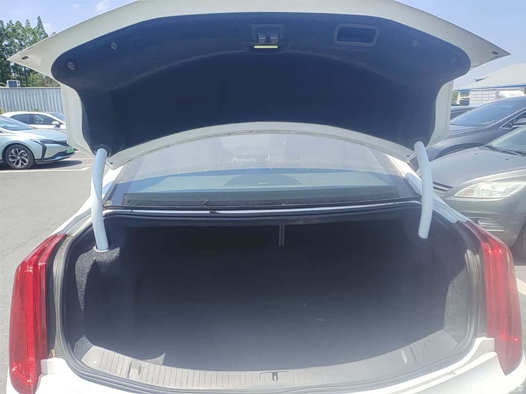 Cadillac XTS, 2015 19