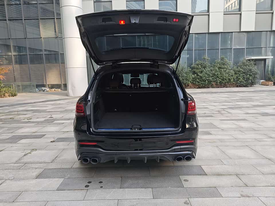 Mercedes-Benz GLC AMG