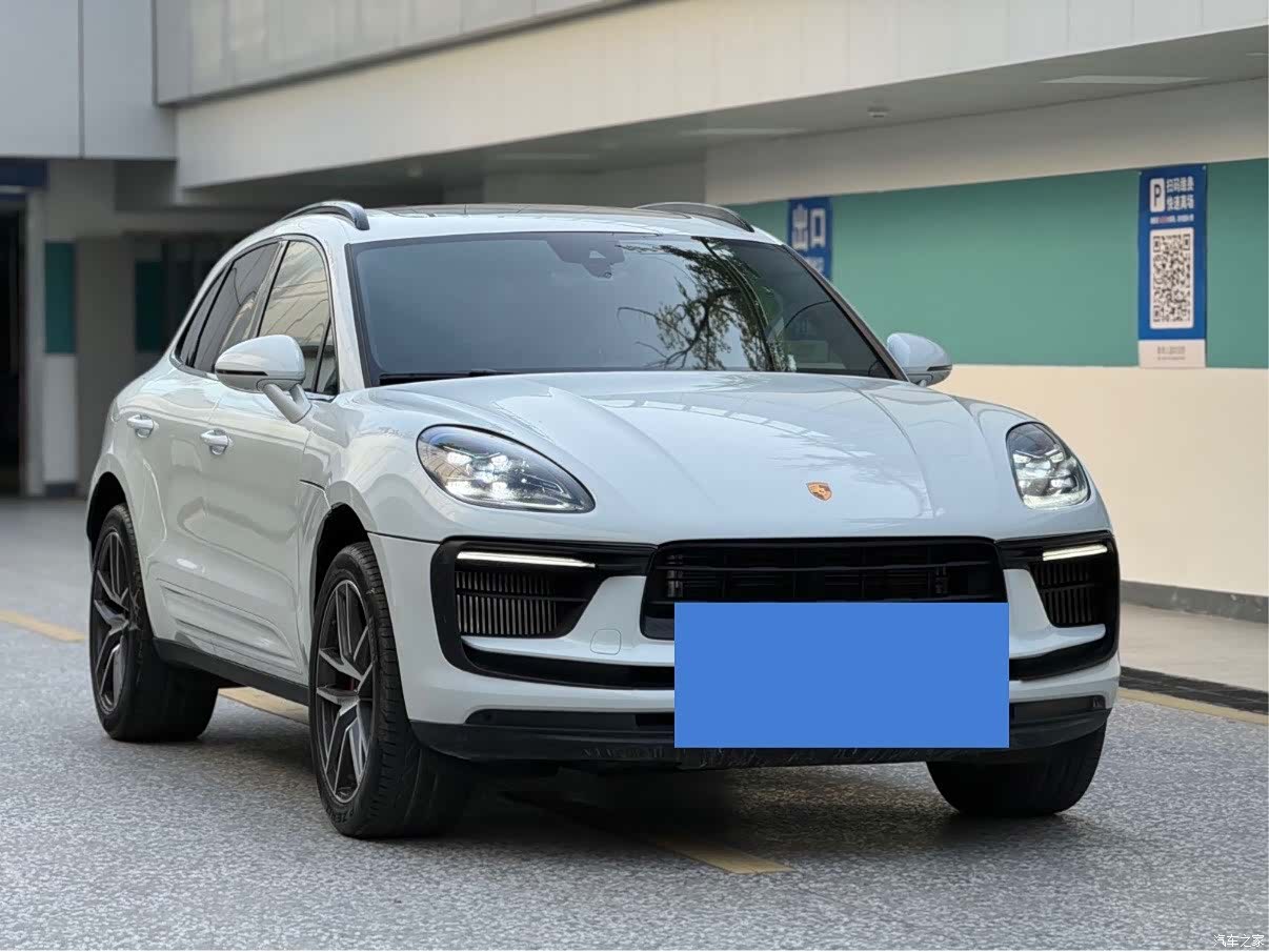 Porsche Macan, 2023 3
