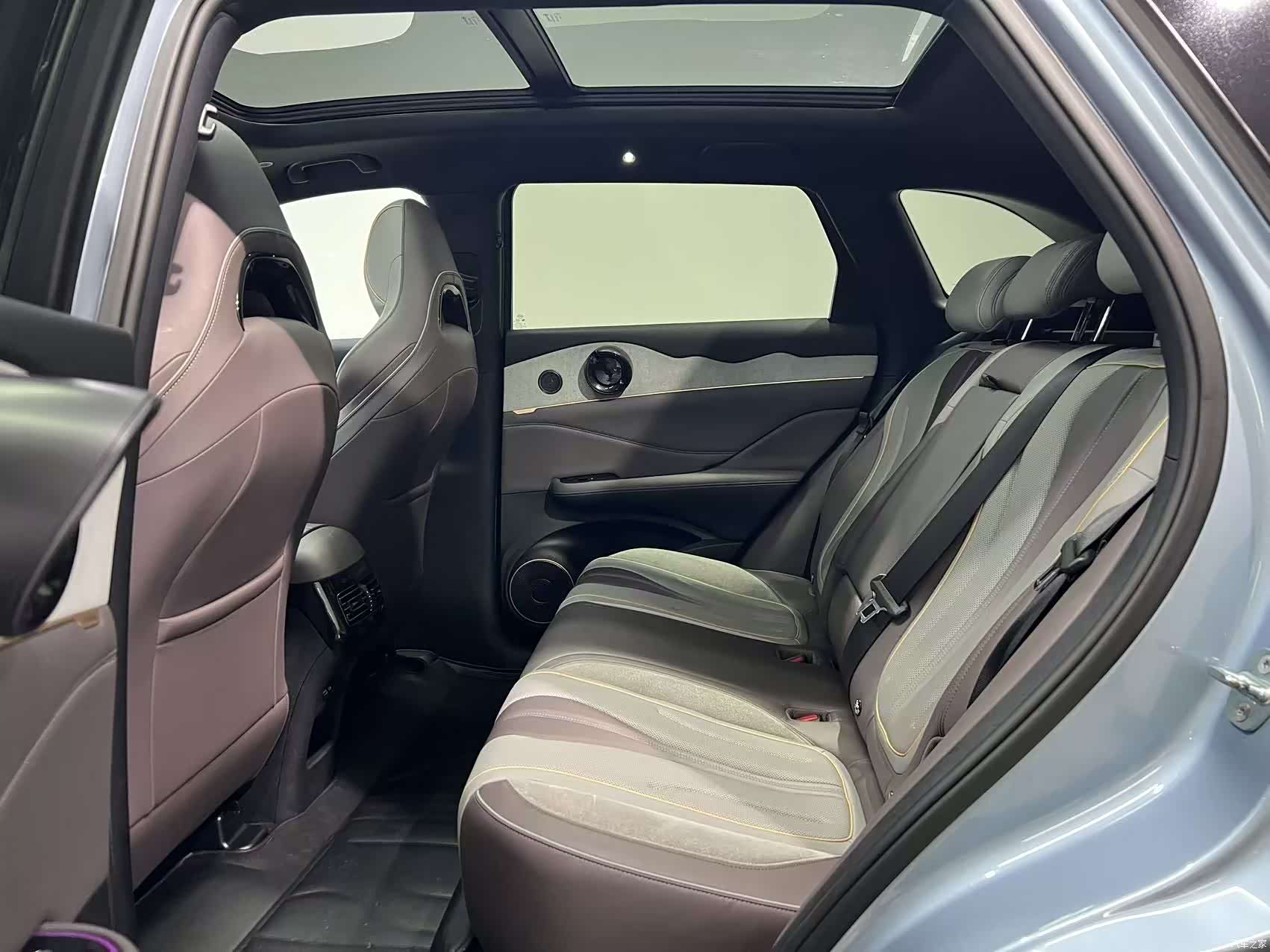 BYD 07, 2023 все фото