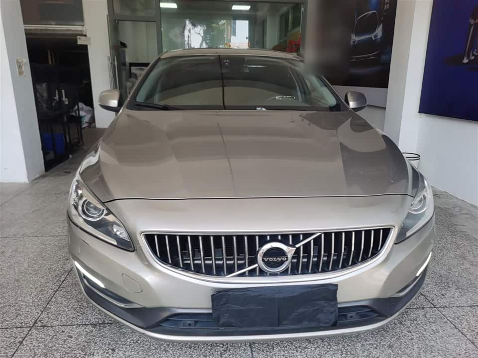 Volvo S60