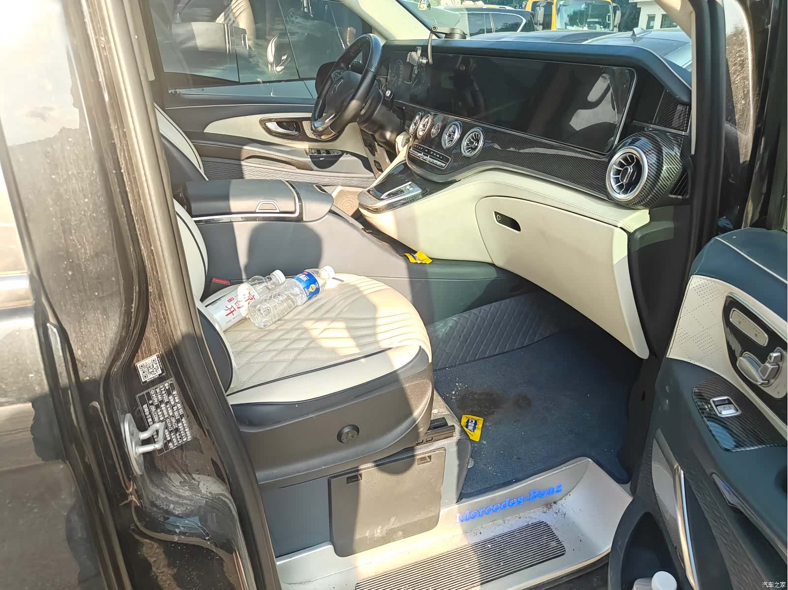 Mercedes-Benz 7, 2024 6