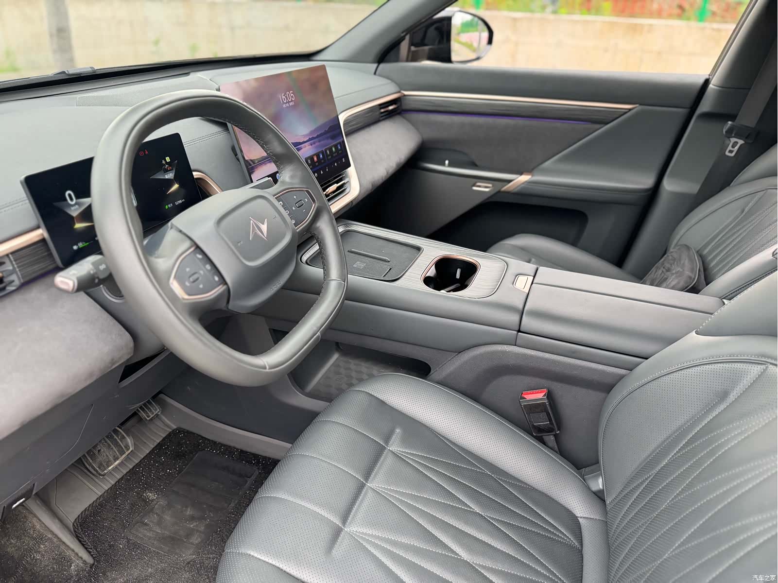 DongFeng eπ008, 2024 9