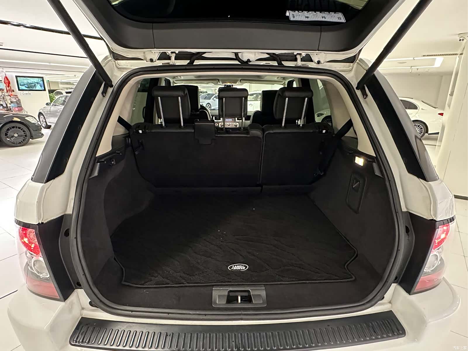 Land Rover Range Rover, 2012 16