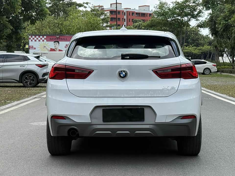BMW X2