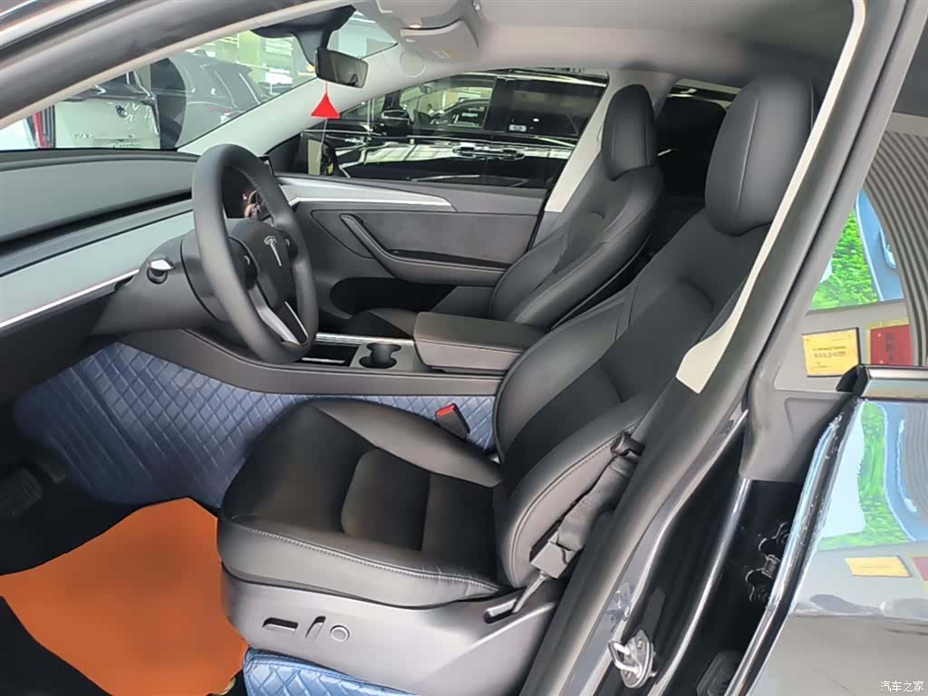 Tesla Model Y, 2024 15