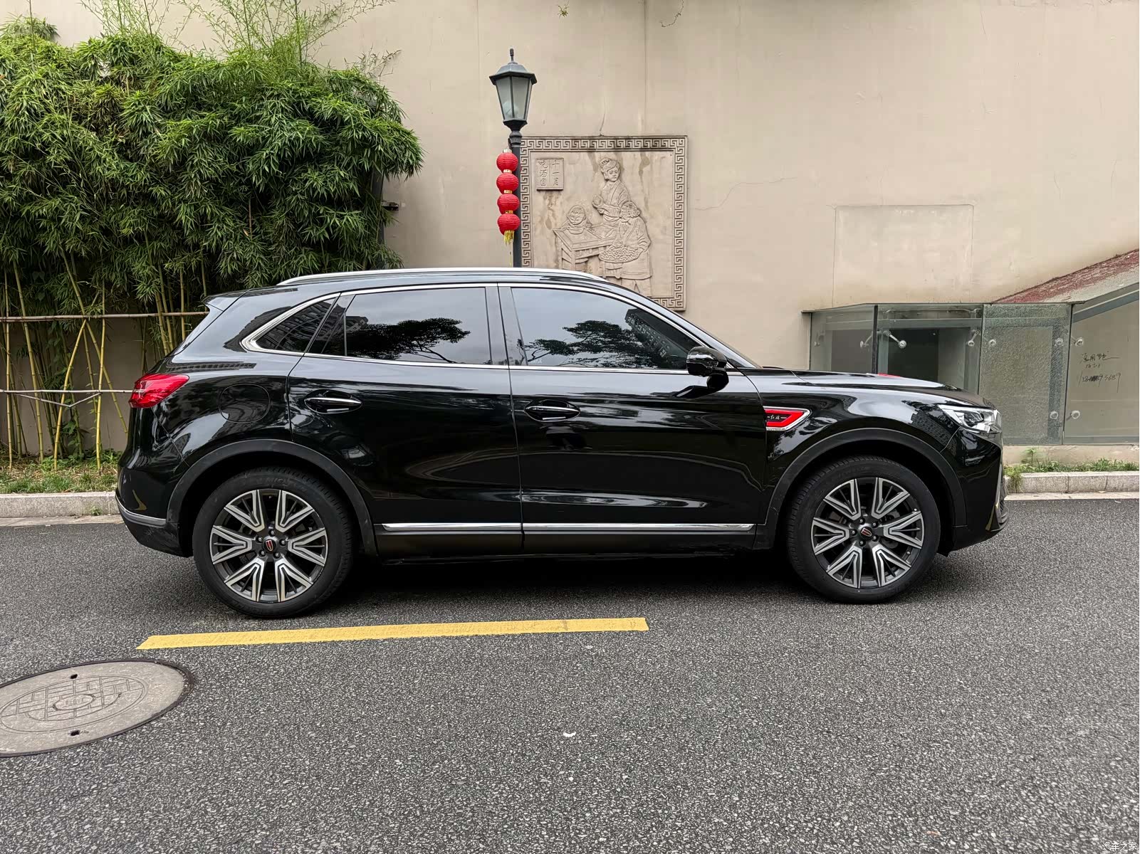 Hongqi HS5, 2023 18