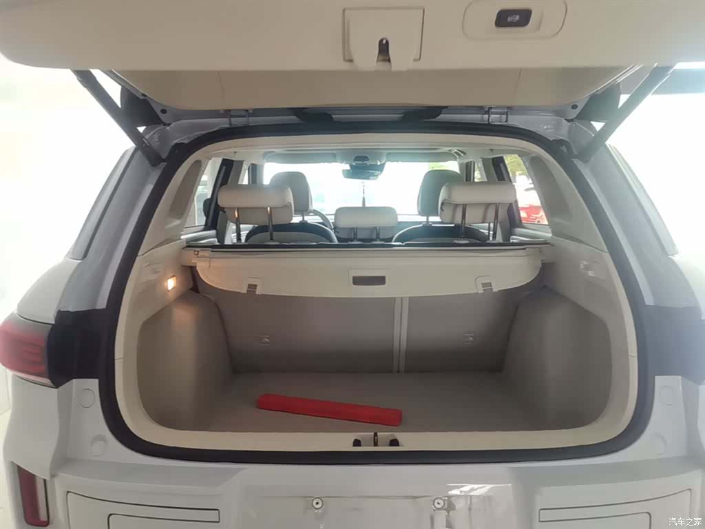 Geely Icon, 2023 19