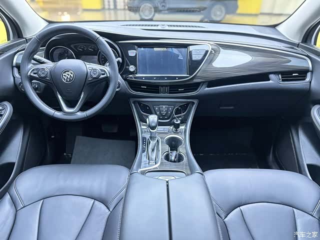 Buick Envision Plus, 2020 все фото
