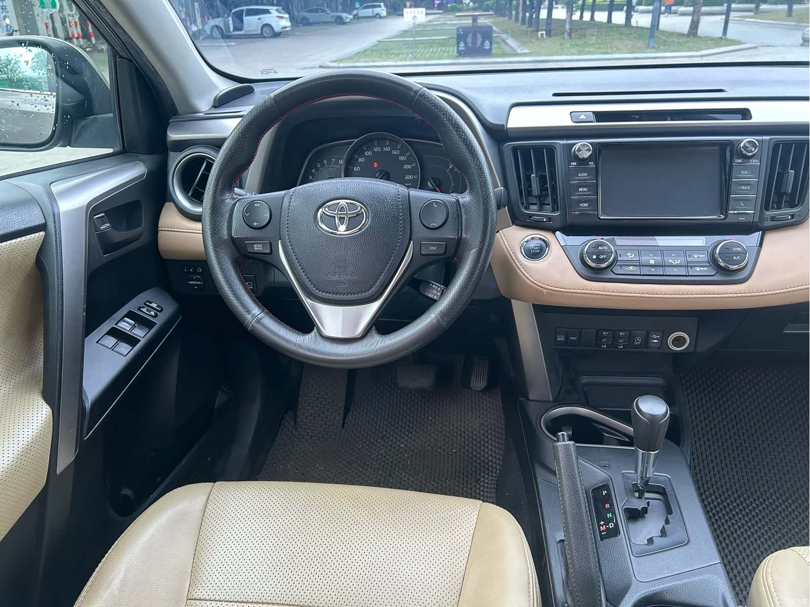 Toyota RAV4, 2016 9