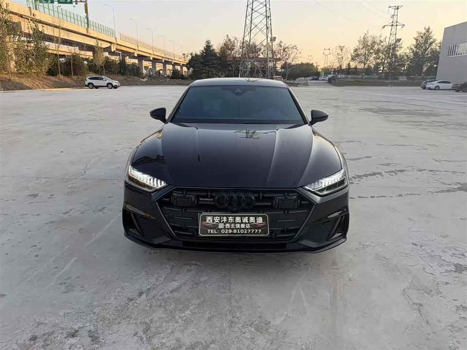 Audi A7L