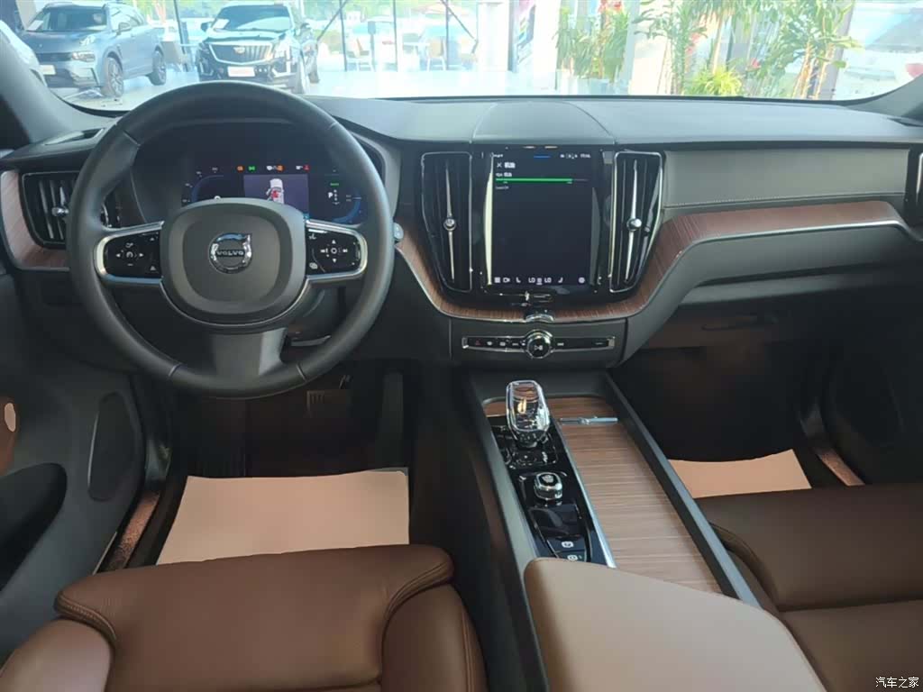 Volvo XC60, 2024 10