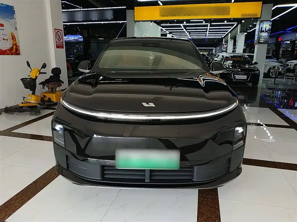 Li Auto Ideal L6