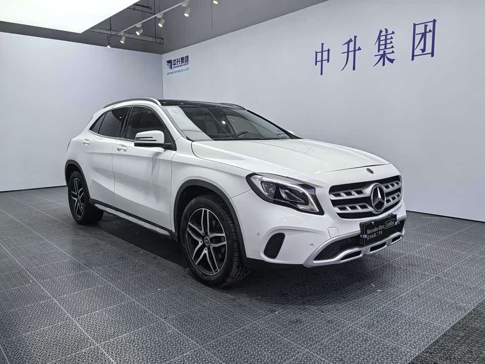 Mercedes-Benz GLA