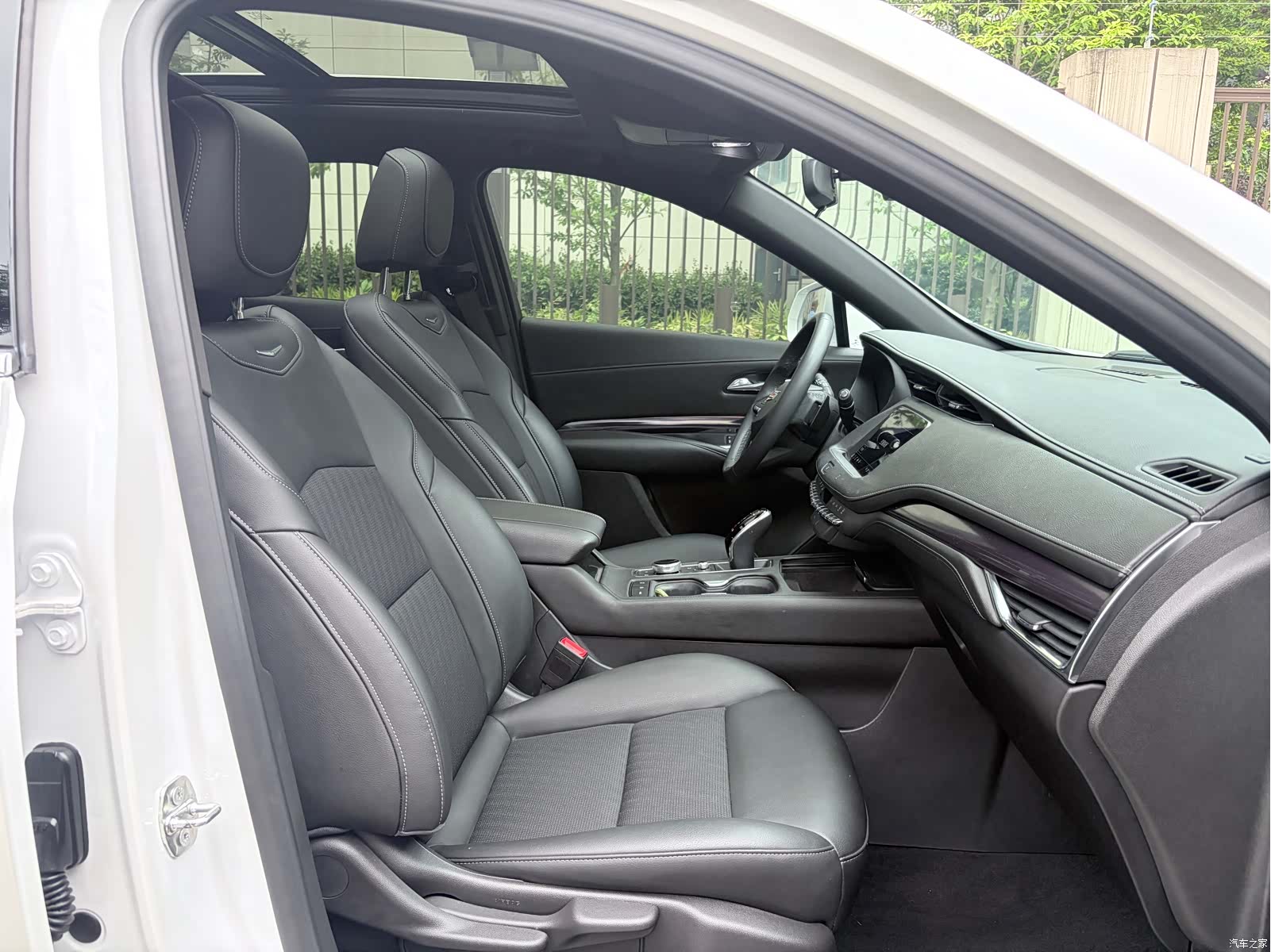Cadillac XT4, 2021 11