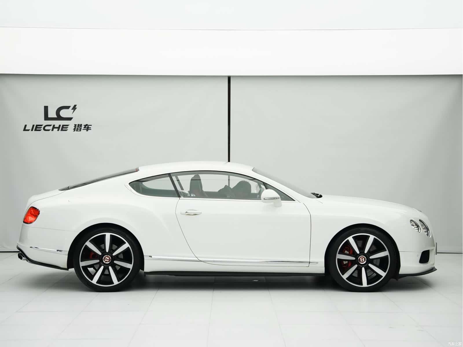 Bentley Continental GT, 2016 все фото