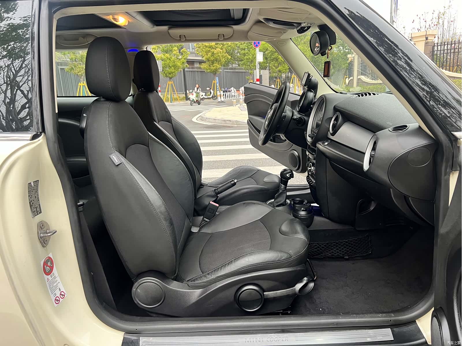 Mini Cooper, 2014 15