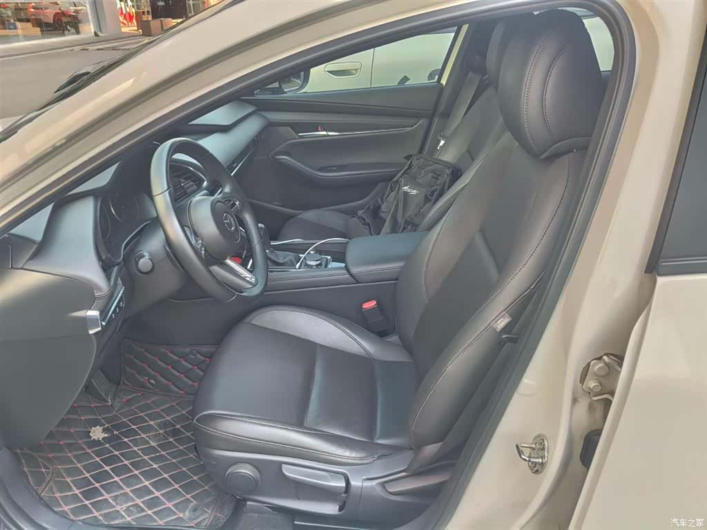 Mazda Mazda3, 2023 4