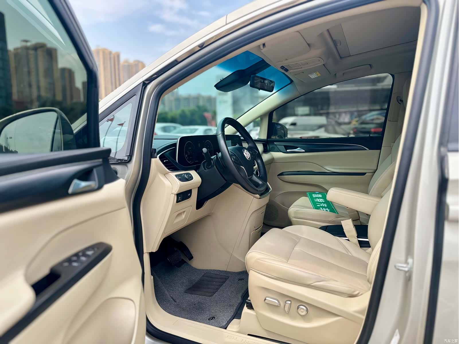Buick GL8, 2022 все фото