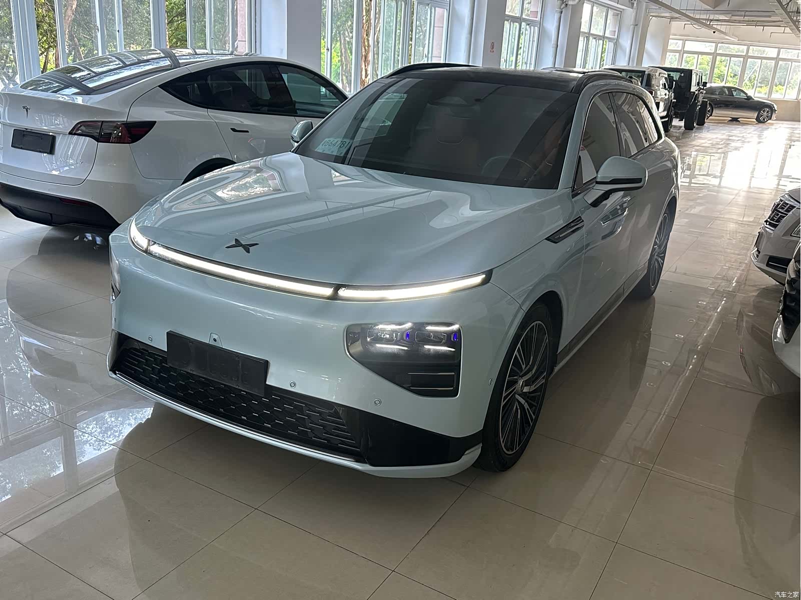 Xpeng G9, 2023 1