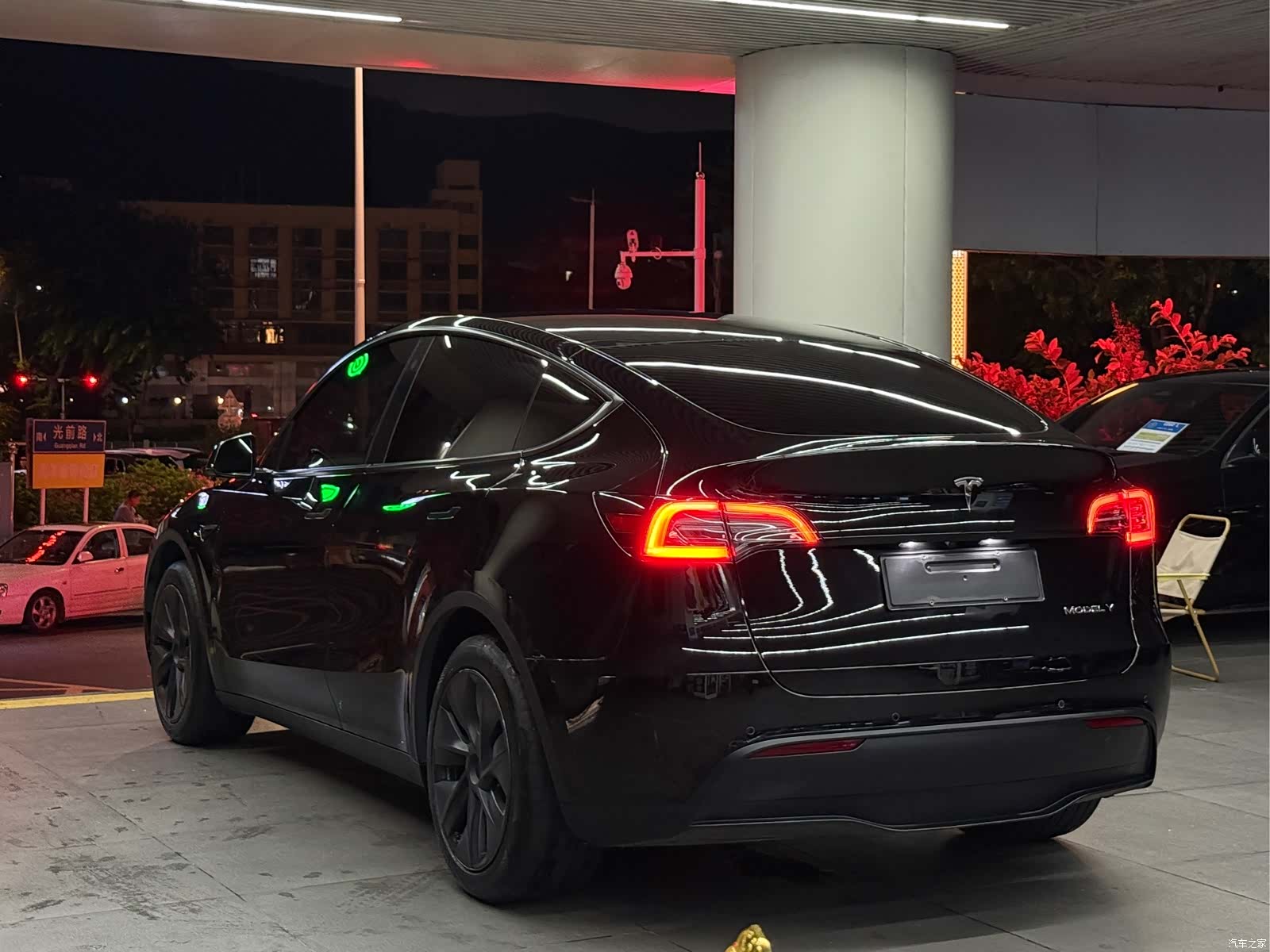 Tesla Model Y, 2023 3