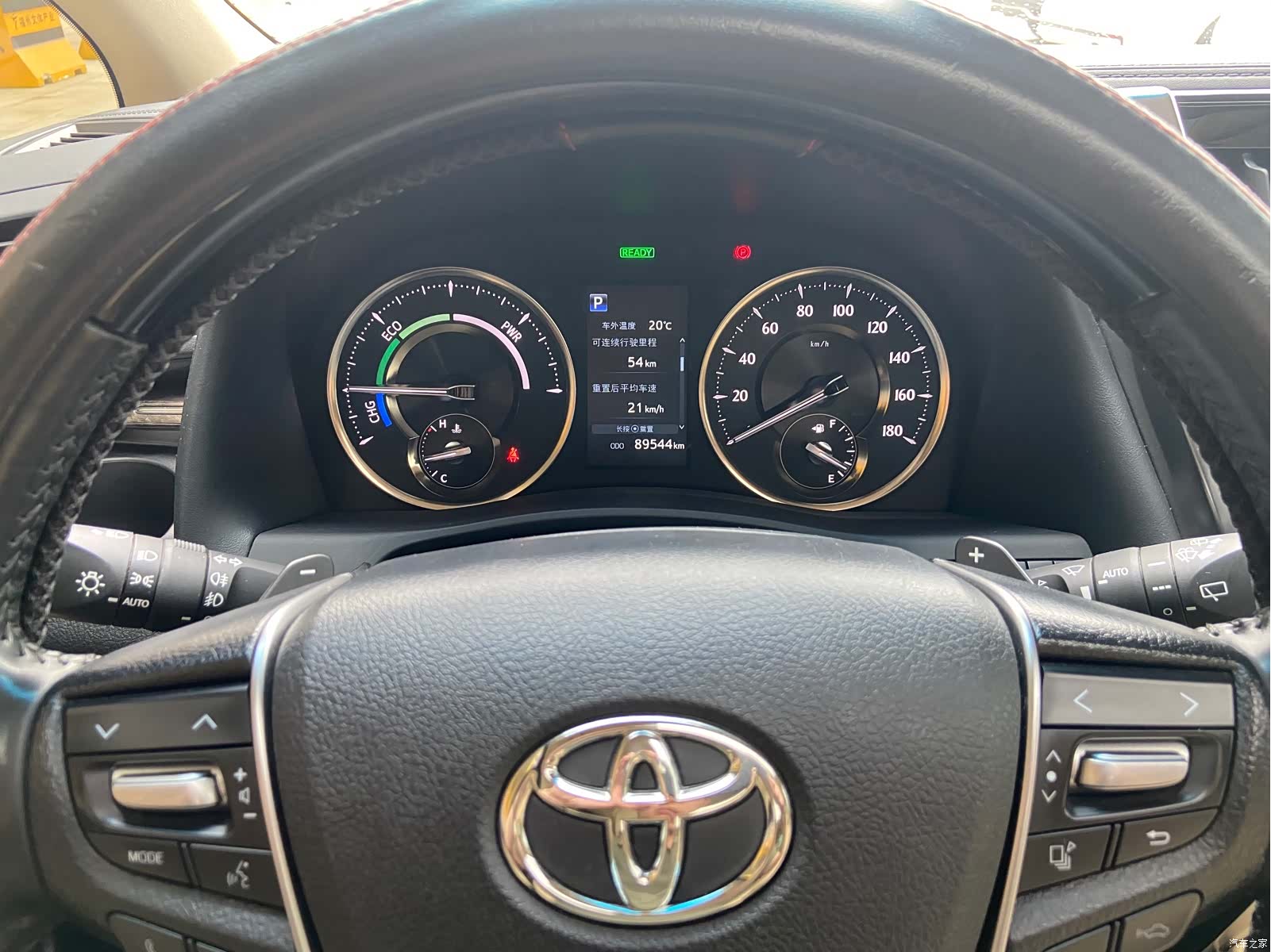 Toyota Alphard, 2022 8