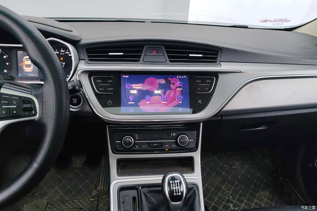 Geely Emgrand, 2018 13
