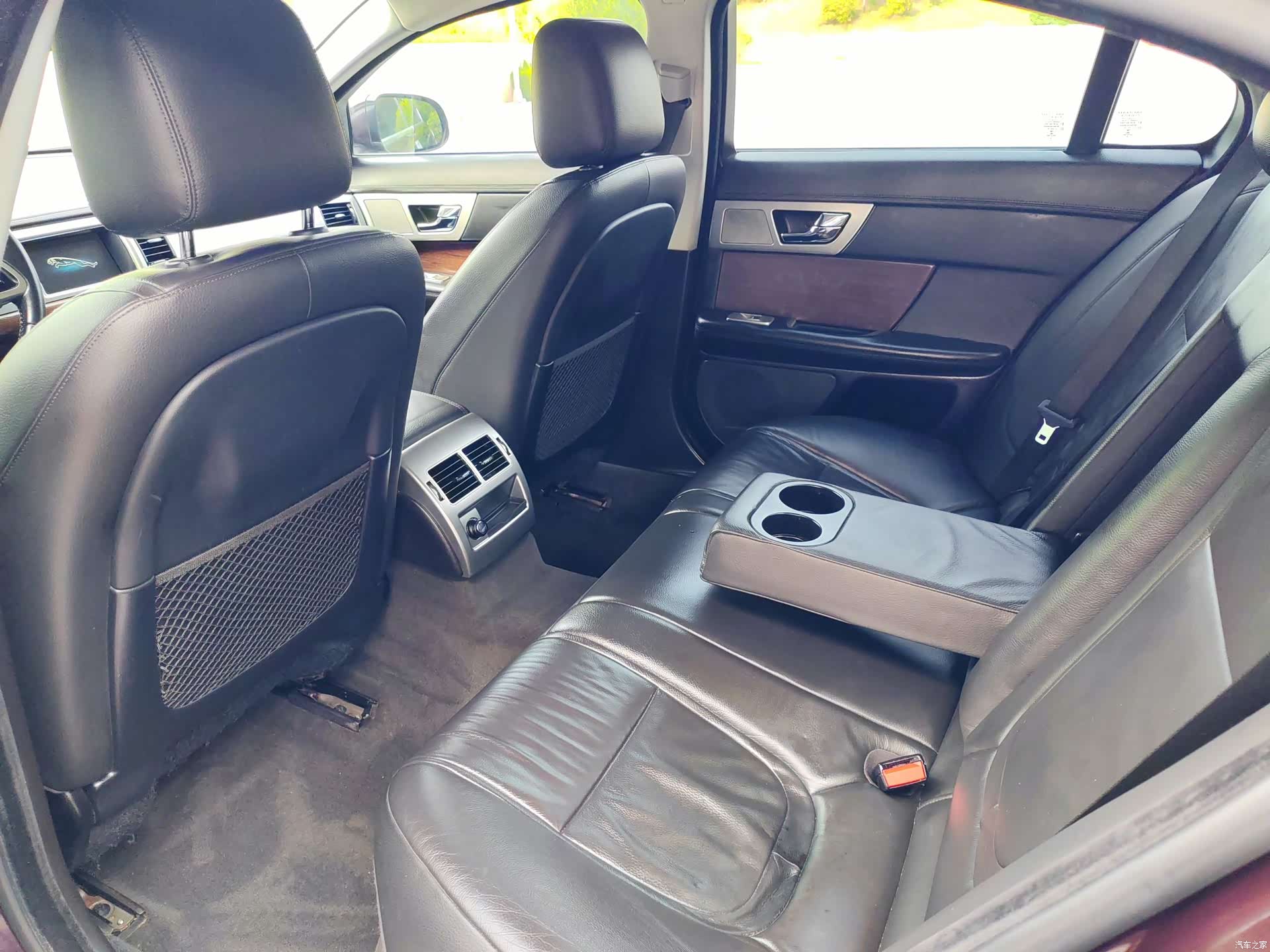 Jaguar XF, 2015 15