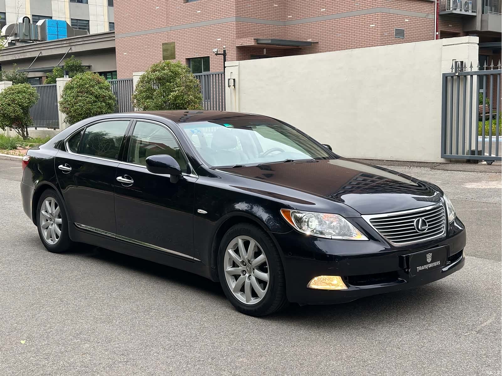 Lexus LS, 2008 3
