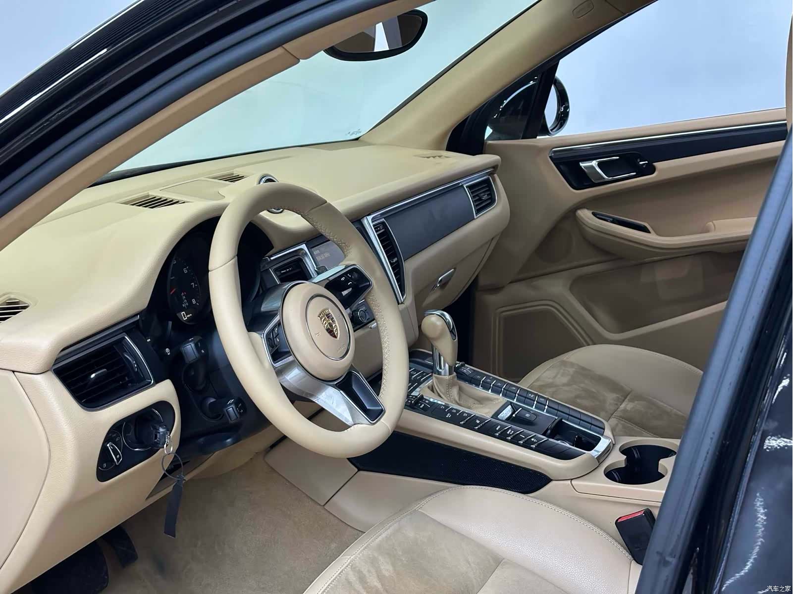 Porsche Macan, 2015 4