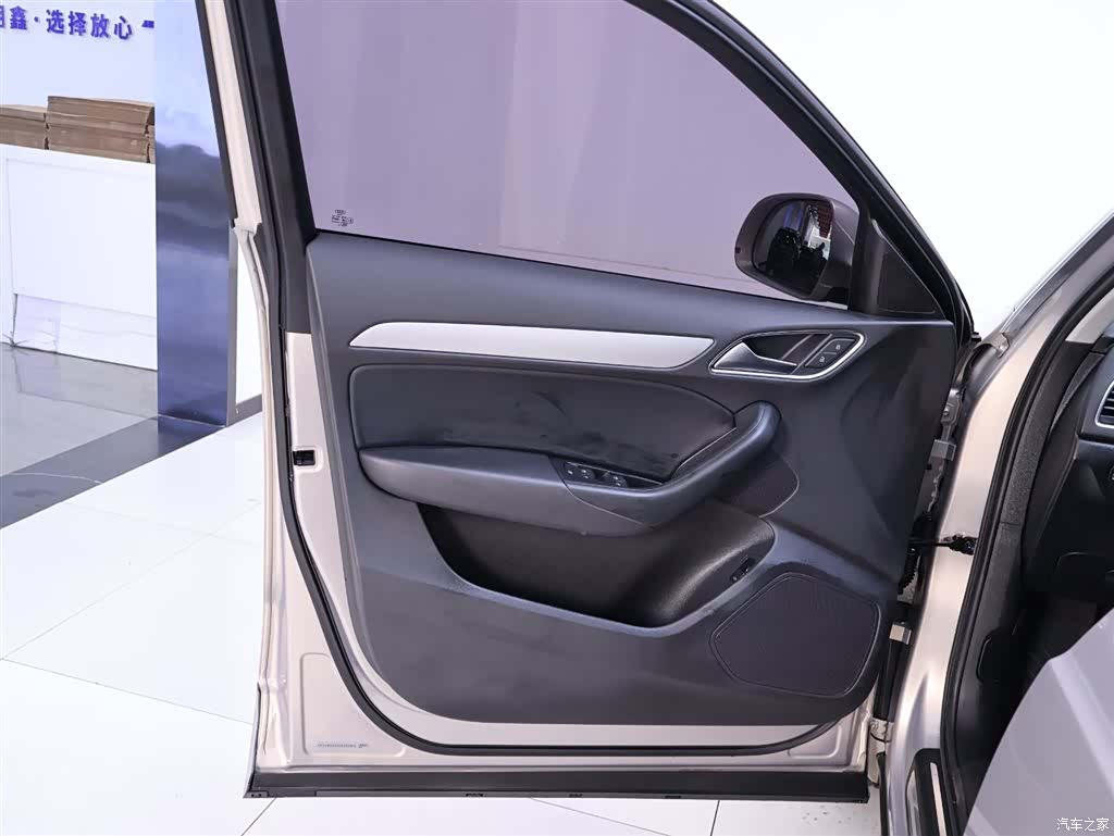 Audi Q3, 2019 18