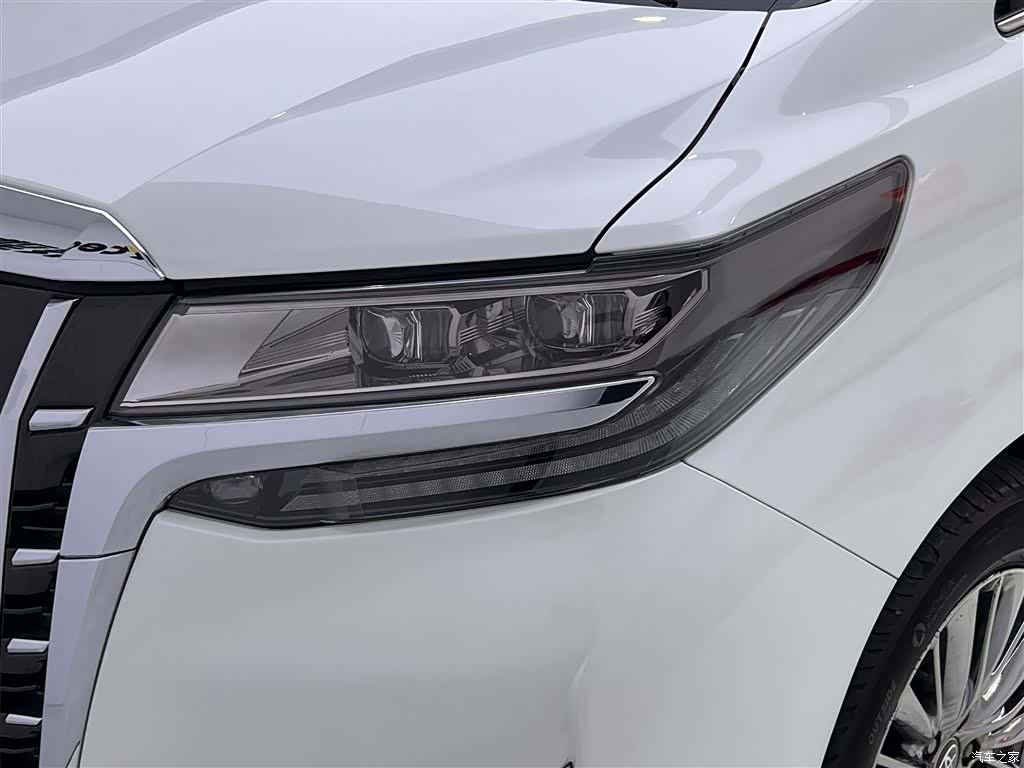 Toyota Alphard, 2020 9