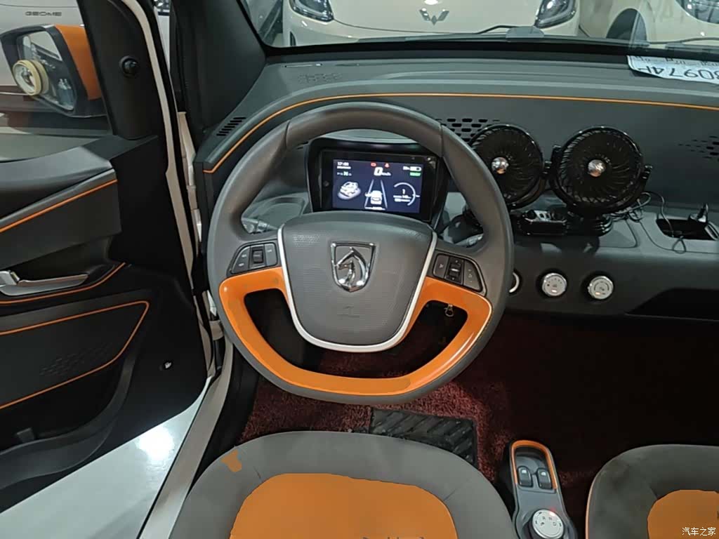 Wuling E100, 2019 11
