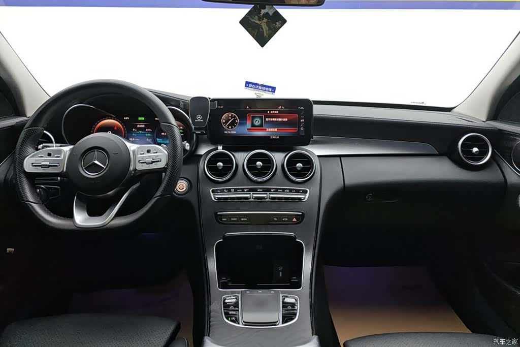 Mercedes-Benz C-Class, 2021 13