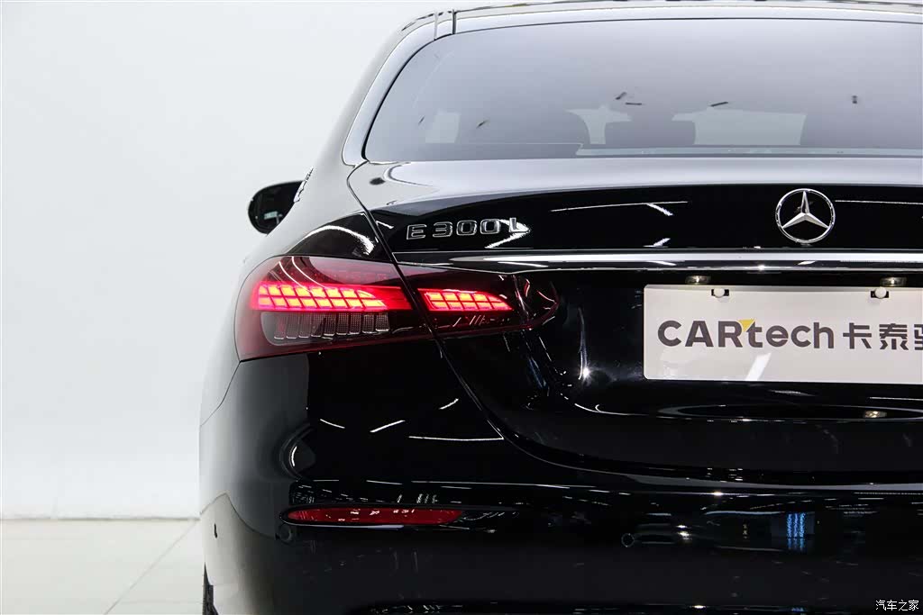 Mercedes-Benz E-Class, 2023 8