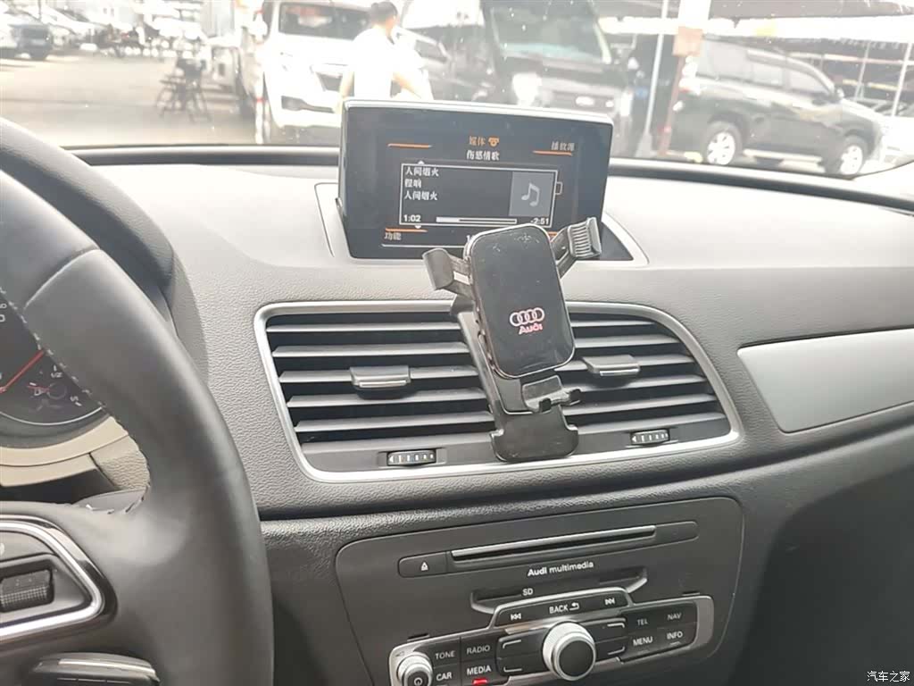Audi Q3, 2018 13
