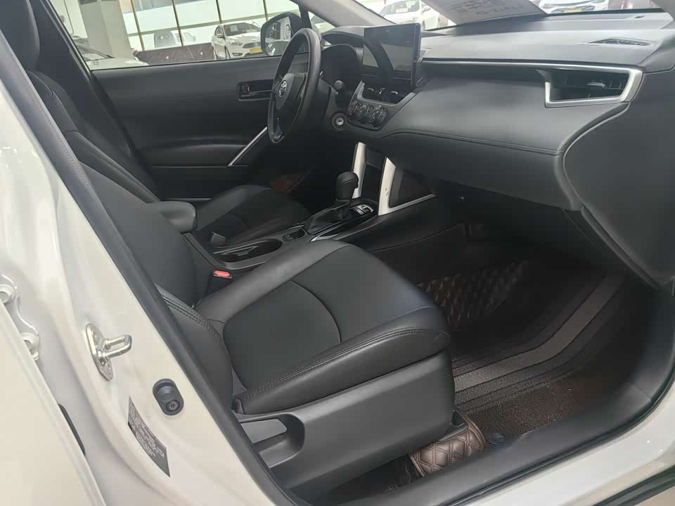 Toyota Corolla Sharp amplifier