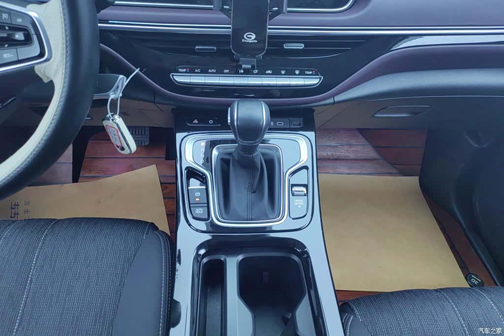 Trumpchi M6, 2024 16