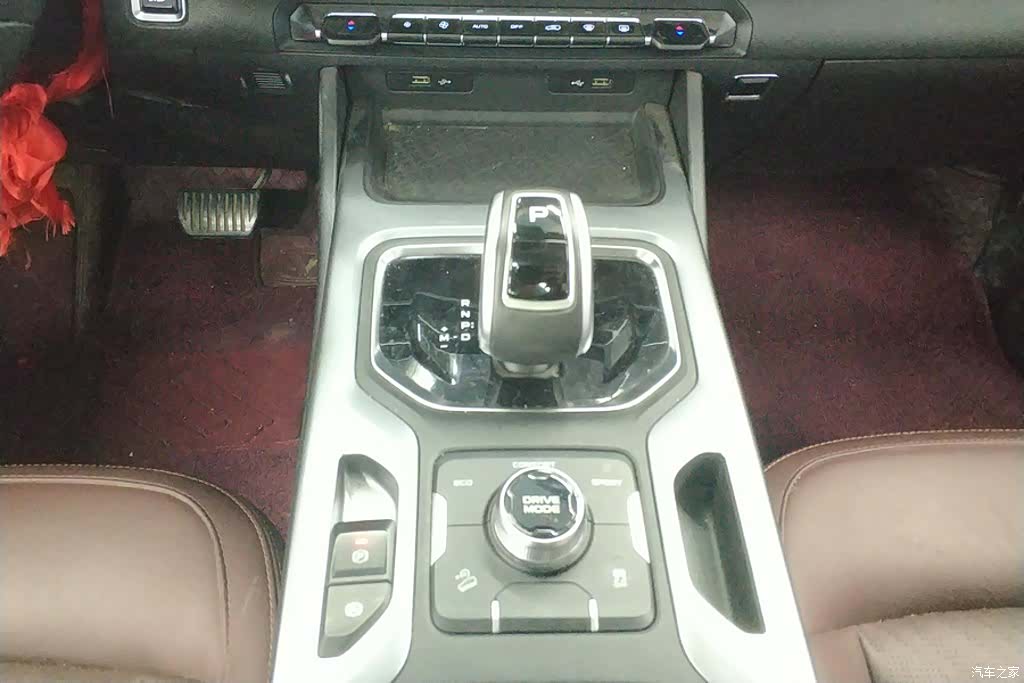 Geely Haoyue, 2022 16