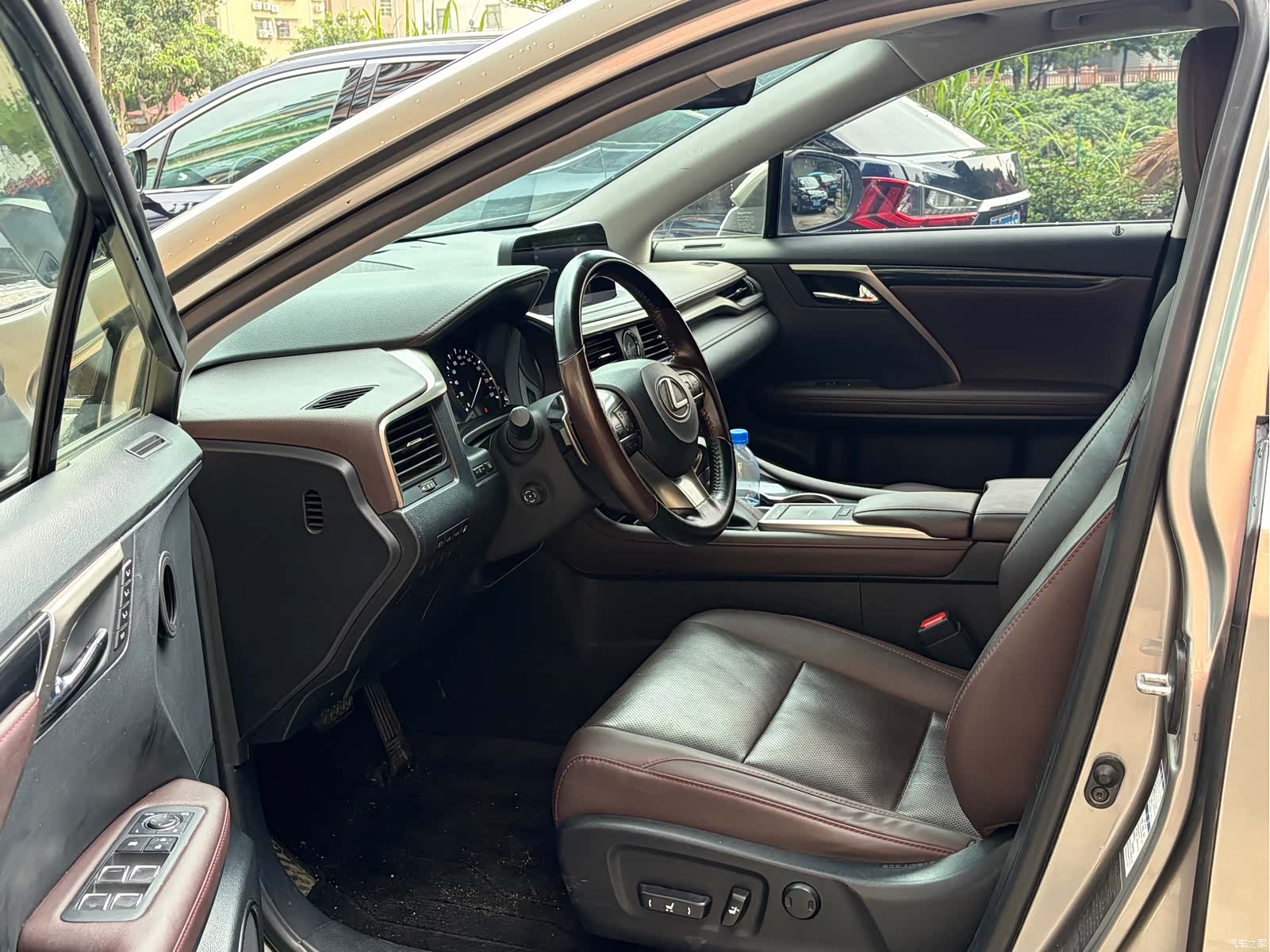 Lexus RX, 2022 4