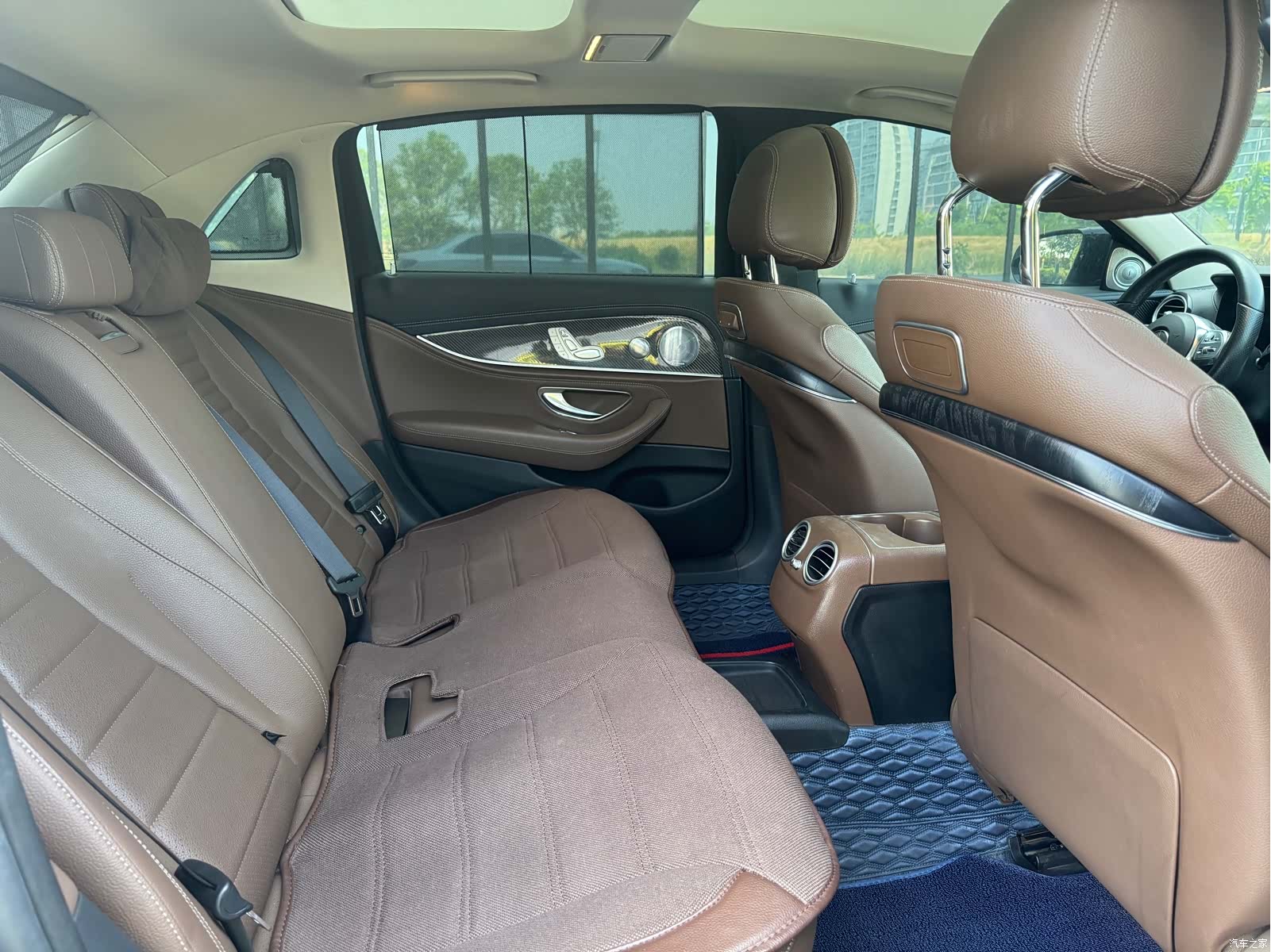 Mercedes-Benz E-Class, 2019 13