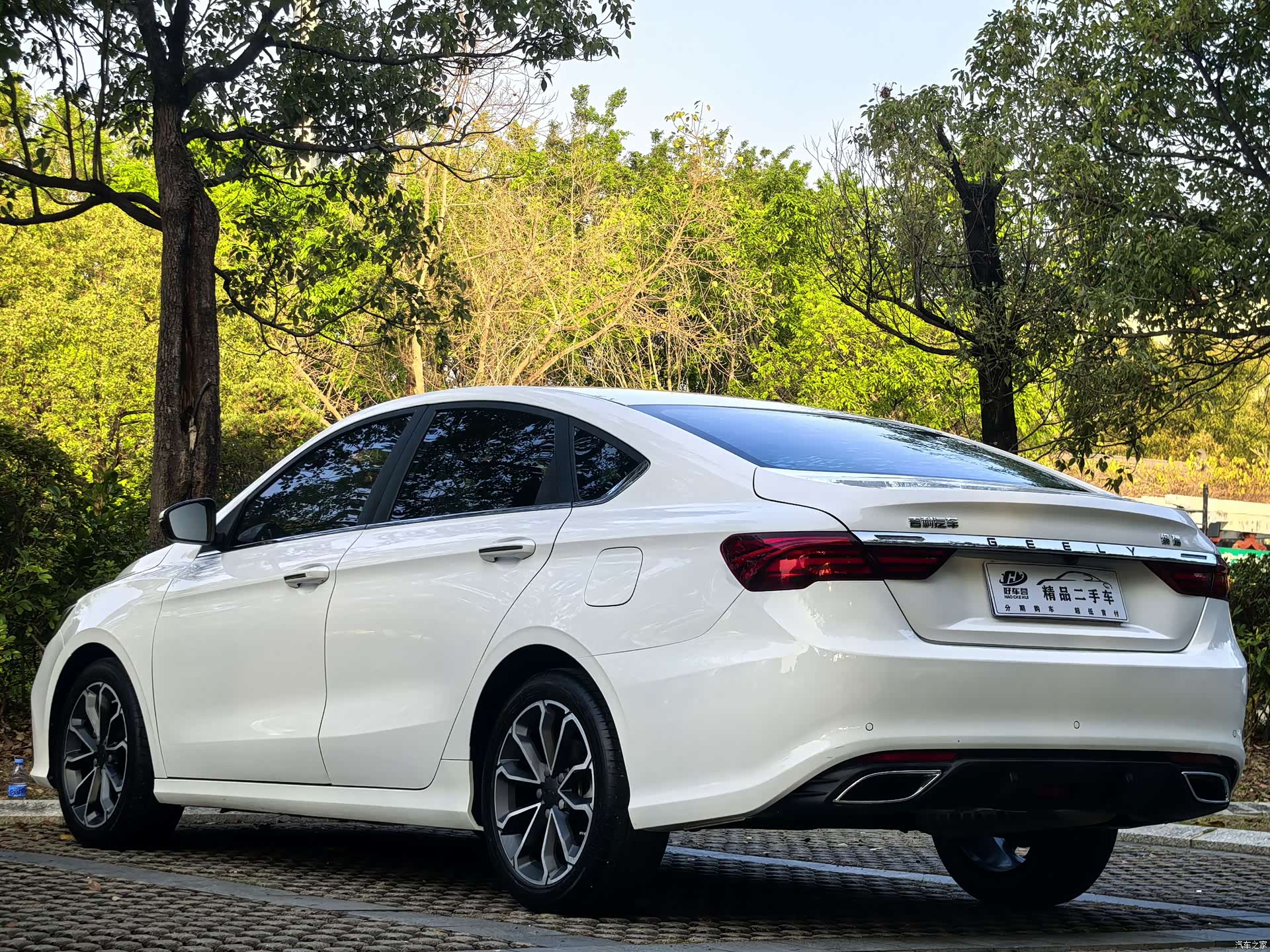 Geely Binray, 2022 9