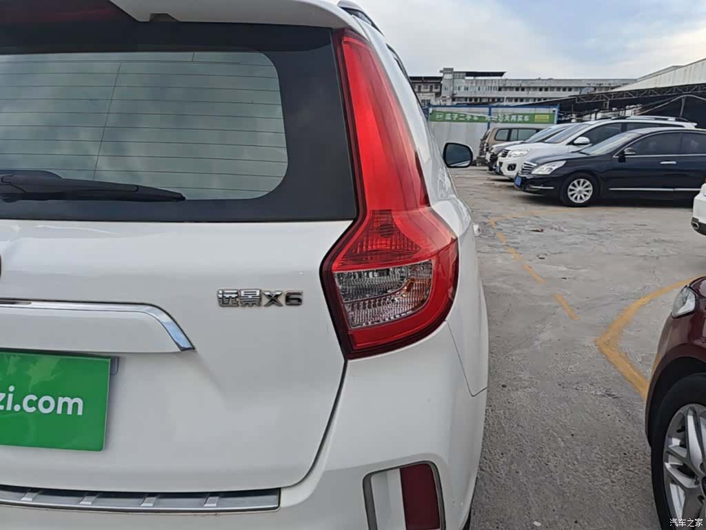 Geely X6, 2017 8