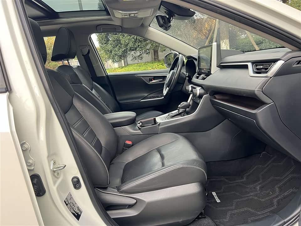 Toyota RAV4 Rongfang