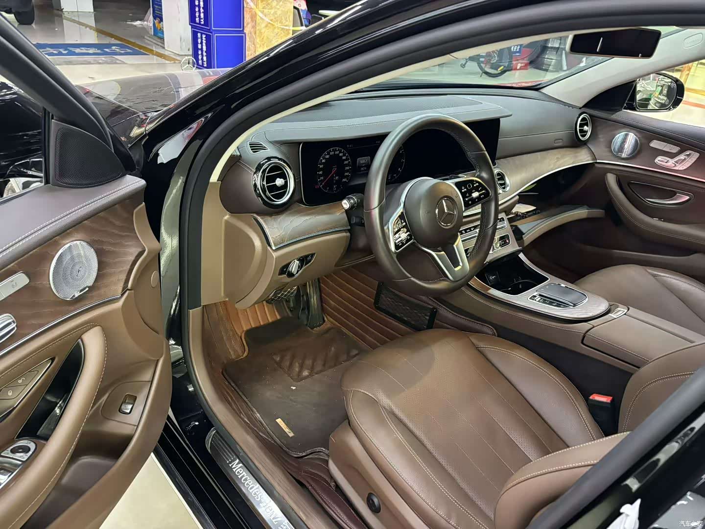 Mercedes-Benz E-Class, 2019 4