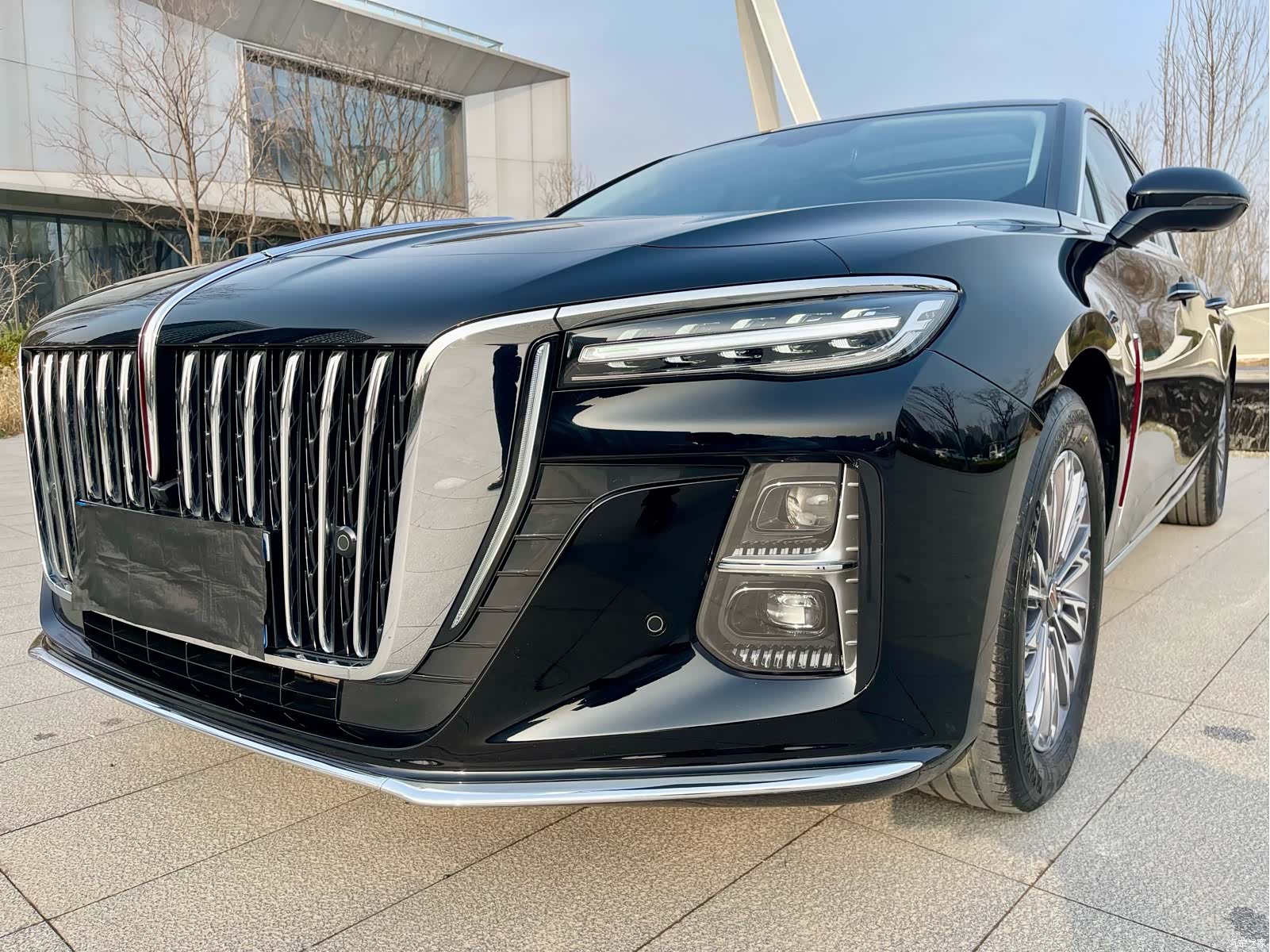 Hongqi H5, 2024 4