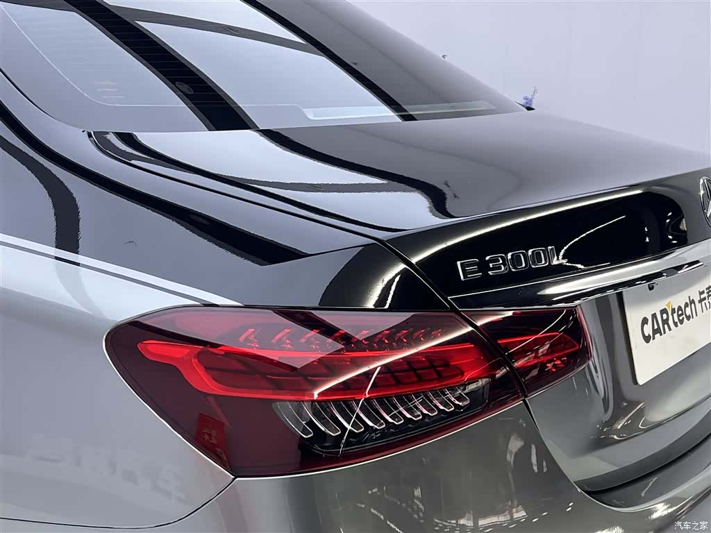 Mercedes-Benz E-Class, 2023 10