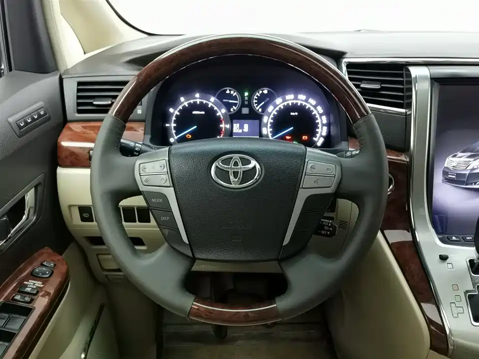 Toyota Elfa Toyota Elfa